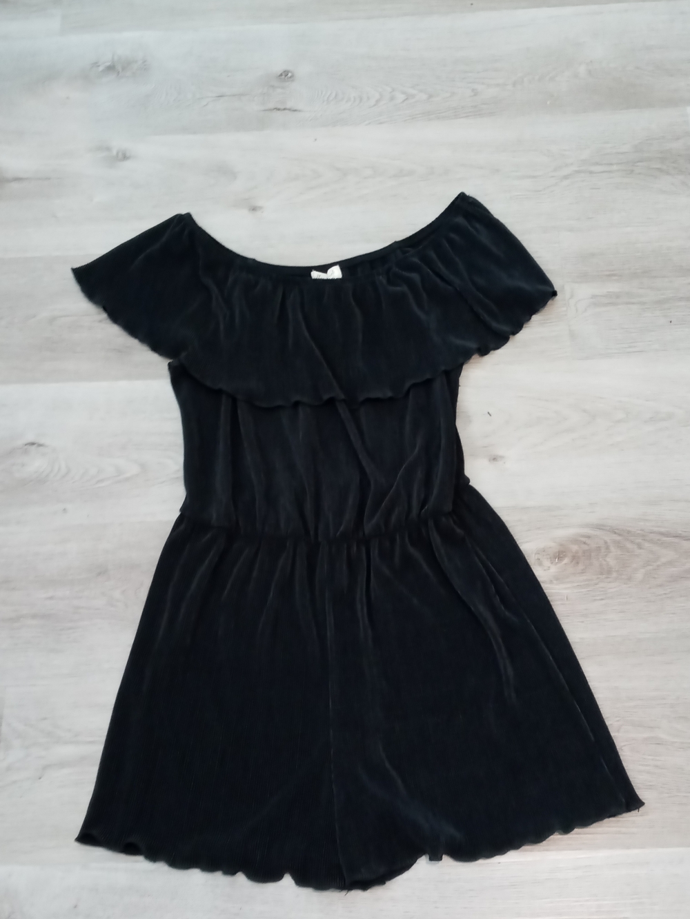 Ultra Flirt Black Pleated Off-Shoulder Romper